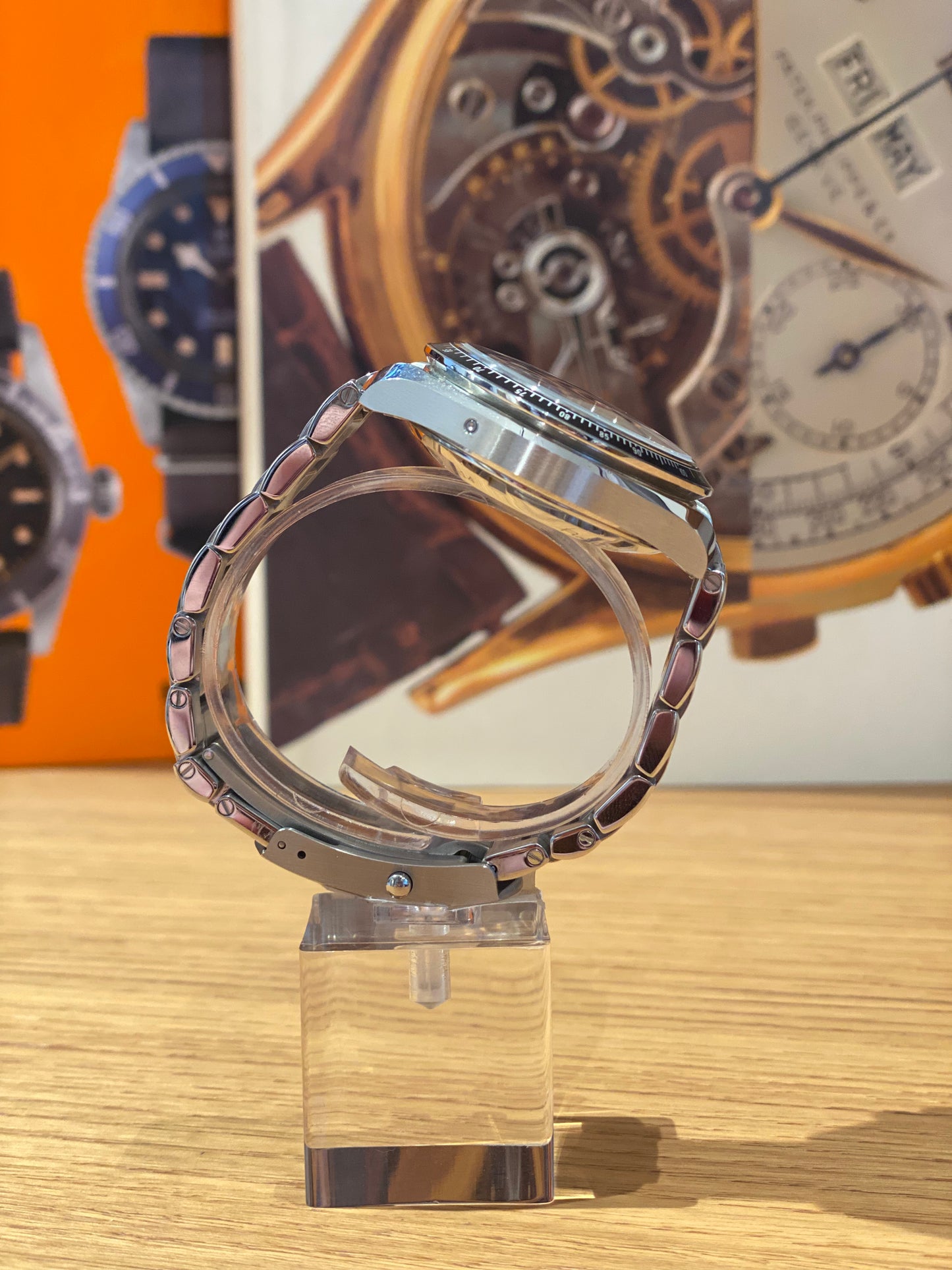 Omega Speedmaster Racing