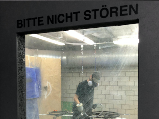 Ein Uhren-Schaufenster zum Lehrabschluss